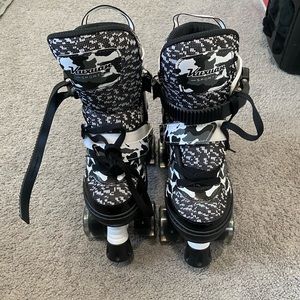 Kuxuan boys camo roller skates sz 13c-3Y
